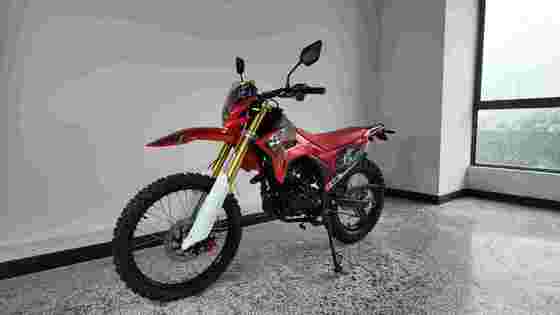 KEWS SE250 Four Stroke Motocross 250CC Motorcycle with 223ML Piston Displacement 15/8500 Maximum Power and 19/6500 Maximum Torque